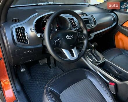 Оранжевый Киа Sportage, объемом двигателя 2 л и пробегом 190 тыс. км за 11900 $, фото 11 на Automoto.ua