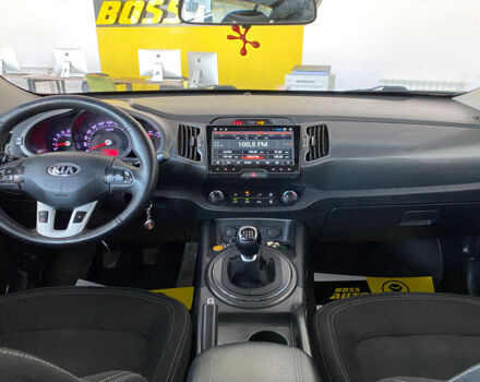 Оранжевый Киа Sportage, объемом двигателя 1.7 л и пробегом 260 тыс. км за 10000 $, фото 14 на Automoto.ua