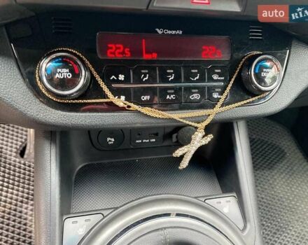Оранжевый Киа Sportage, объемом двигателя 1.7 л и пробегом 198 тыс. км за 12700 $, фото 6 на Automoto.ua