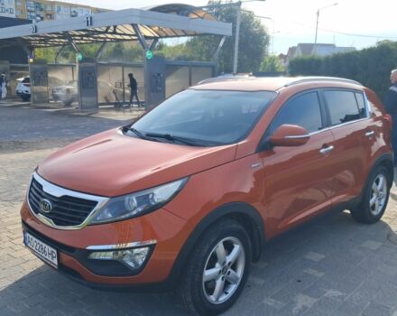 Оранжевый Киа Sportage, объемом двигателя 2 л и пробегом 217 тыс. км за 11500 $, фото 2 на Automoto.ua