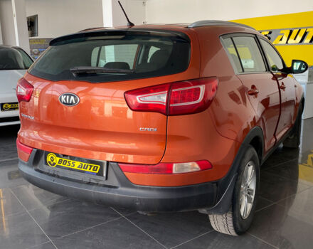 Оранжевый Киа Sportage, объемом двигателя 1.7 л и пробегом 260 тыс. км за 10000 $, фото 6 на Automoto.ua