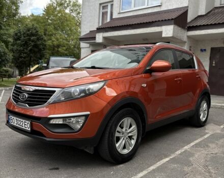 Оранжевый Киа Sportage, объемом двигателя 2 л и пробегом 197 тыс. км за 12000 $, фото 2 на Automoto.ua