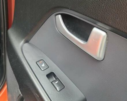 Оранжевый Киа Sportage, объемом двигателя 1.6 л и пробегом 220 тыс. км за 11200 $, фото 49 на Automoto.ua