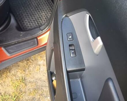 Оранжевый Киа Sportage, объемом двигателя 2.01 л и пробегом 267 тыс. км за 12900 $, фото 13 на Automoto.ua