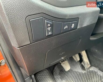 Оранжевый Киа Sportage, объемом двигателя 1.7 л и пробегом 198 тыс. км за 12700 $, фото 13 на Automoto.ua