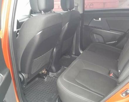 Помаранчевий Кіа Sportage, об'ємом двигуна 2 л та пробігом 218 тис. км за 12700 $, фото 9 на Automoto.ua