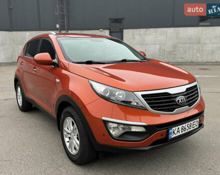 Оранжевый Киа Sportage, объемом двигателя 2 л и пробегом 143 тыс. км за 12300 $, фото 2 на Automoto.ua