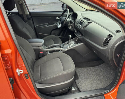 Оранжевый Киа Sportage, объемом двигателя 2 л и пробегом 143 тыс. км за 12300 $, фото 20 на Automoto.ua
