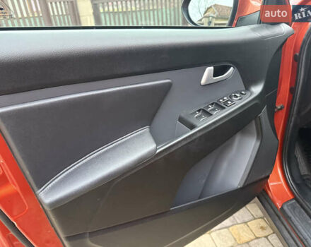 Оранжевый Киа Sportage, объемом двигателя 2 л и пробегом 195 тыс. км за 13850 $, фото 14 на Automoto.ua