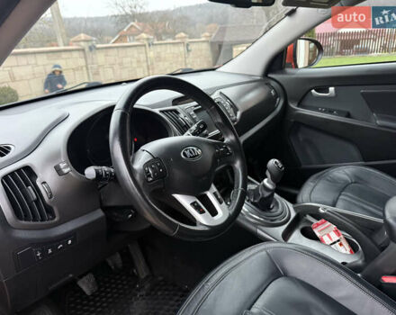 Оранжевый Киа Sportage, объемом двигателя 2 л и пробегом 195 тыс. км за 13850 $, фото 16 на Automoto.ua