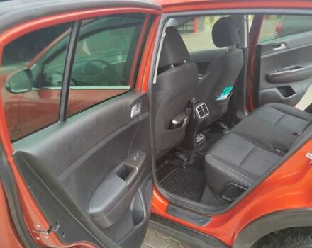 Оранжевый Киа Sportage, объемом двигателя 1.6 л и пробегом 135 тыс. км за 17500 $, фото 7 на Automoto.ua