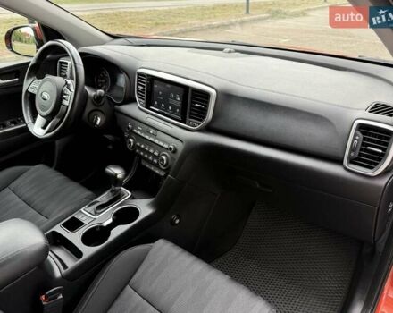 Оранжевый Киа Sportage, объемом двигателя 1.59 л и пробегом 82 тыс. км за 16999 $, фото 31 на Automoto.ua