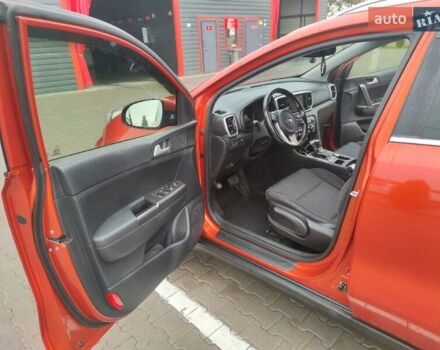 Оранжевый Киа Sportage, объемом двигателя 1.6 л и пробегом 135 тыс. км за 17500 $, фото 9 на Automoto.ua