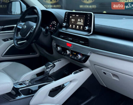 Белый Киа Telluride, объемом двигателя 3.78 л и пробегом 48 тыс. км за 28600 $, фото 15 на Automoto.ua