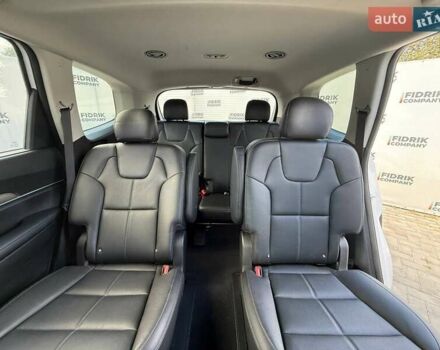 Белый Киа Telluride, объемом двигателя 3.78 л и пробегом 85 тыс. км за 22600 $, фото 6 на Automoto.ua