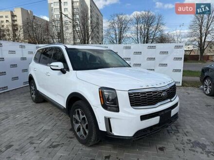 Белый Киа Telluride, объемом двигателя 3.8 л и пробегом 189 тыс. км за 15300 $, фото 1 на Automoto.ua