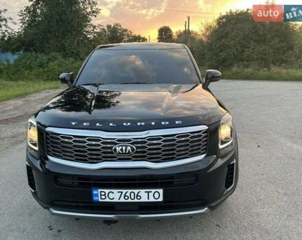 Чорний Кіа Telluride, об'ємом двигуна 3.78 л та пробігом 27 тис. км за 25000 $, фото 4 на Automoto.ua