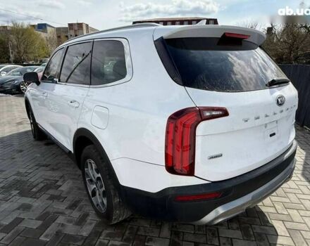 Киа Telluride, объемом двигателя 3.8 л и пробегом 189 тыс. км за 15300 $, фото 3 на Automoto.ua