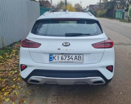 Белый Киа XCeed, объемом двигателя 1.6 л и пробегом 141 тыс. км за 21000 $, фото 3 на Automoto.ua