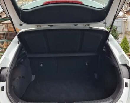 Белый Киа XCeed, объемом двигателя 1.6 л и пробегом 141 тыс. км за 21000 $, фото 17 на Automoto.ua