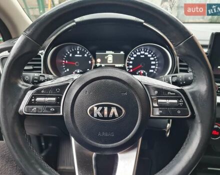 Белый Киа XCeed, объемом двигателя 1.6 л и пробегом 141 тыс. км за 21000 $, фото 9 на Automoto.ua