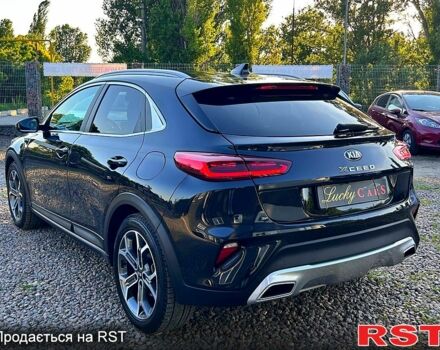 Білий Кіа XCeed, об'ємом двигуна 3.3 л та пробігом 69 тис. км за 19000 $, фото 4 на Automoto.ua