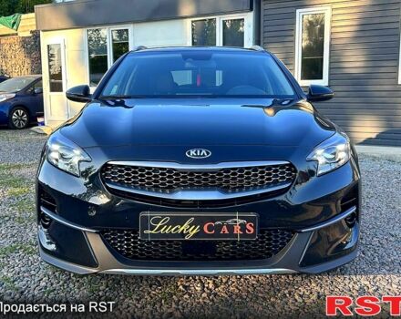 Білий Кіа XCeed, об'ємом двигуна 3.3 л та пробігом 69 тис. км за 19000 $, фото 1 на Automoto.ua