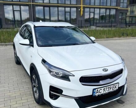 Білий Кіа XCeed, об'ємом двигуна 1.35 л та пробігом 75 тис. км за 20000 $, фото 1 на Automoto.ua