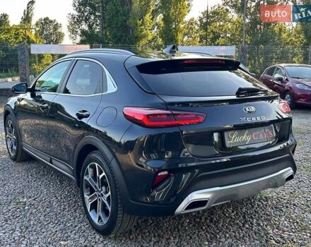 Черный Киа XCeed, объемом двигателя 1.35 л и пробегом 71 тыс. км за 16700 $, фото 6 на Automoto.ua