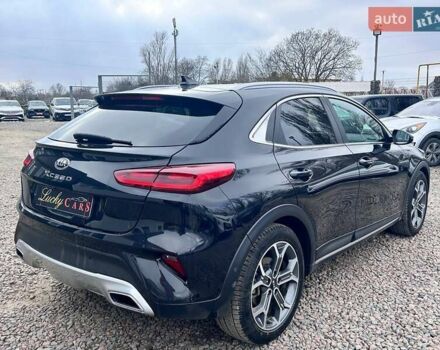 Чорний Кіа XCeed, об'ємом двигуна 1.35 л та пробігом 67 тис. км за 19000 $, фото 3 на Automoto.ua