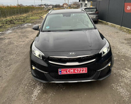 Чорний Кіа XCeed, об'ємом двигуна 1.58 л та пробігом 97 тис. км за 15400 $, фото 6 на Automoto.ua
