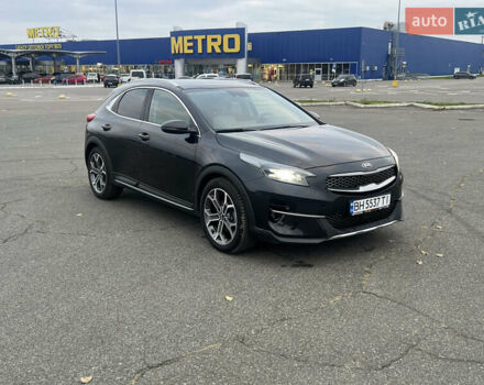 Черный Киа XCeed, объемом двигателя 1.35 л и пробегом 70 тыс. км за 17200 $, фото 4 на Automoto.ua