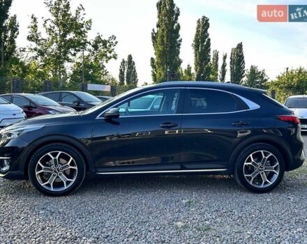 Черный Киа XCeed, объемом двигателя 1.35 л и пробегом 71 тыс. км за 16700 $, фото 7 на Automoto.ua