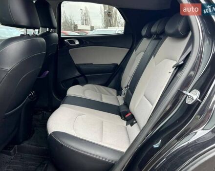 Чорний Кіа XCeed, об'ємом двигуна 1.35 л та пробігом 67 тис. км за 19000 $, фото 25 на Automoto.ua