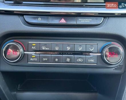 Черный Киа XCeed, объемом двигателя 1.35 л и пробегом 71 тыс. км за 16700 $, фото 24 на Automoto.ua