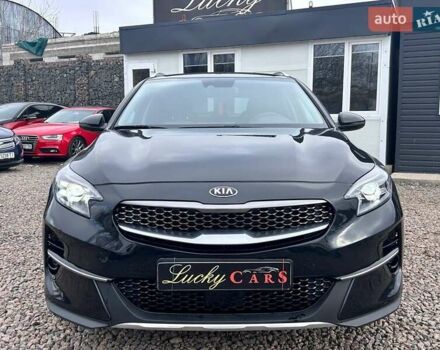 Чорний Кіа XCeed, об'ємом двигуна 1.35 л та пробігом 67 тис. км за 19000 $, фото 1 на Automoto.ua