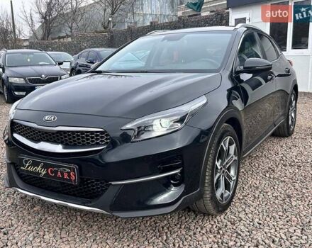 Черный Киа XCeed, объемом двигателя 1.35 л и пробегом 67 тыс. км за 19000 $, фото 1 на Automoto.ua