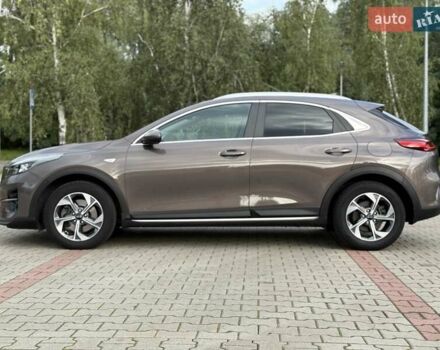Коричневый Киа XCeed, объемом двигателя 1.35 л и пробегом 75 тыс. км за 16999 $, фото 6 на Automoto.ua