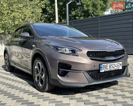 Коричневый Киа XCeed, объемом двигателя 1.35 л и пробегом 21 тыс. км за 18999 $, фото 3 на Automoto.ua
