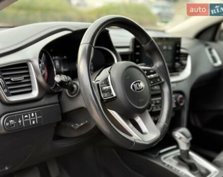 Коричневый Киа XCeed, объемом двигателя 1.35 л и пробегом 75 тыс. км за 16999 $, фото 39 на Automoto.ua