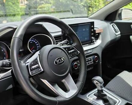 Коричневый Киа XCeed, объемом двигателя 1.35 л и пробегом 46 тыс. км за 21300 $, фото 21 на Automoto.ua