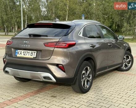 Коричневый Киа XCeed, объемом двигателя 1.35 л и пробегом 75 тыс. км за 16999 $, фото 19 на Automoto.ua