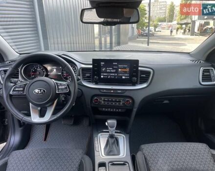 Коричневый Киа XCeed, объемом двигателя 1.35 л и пробегом 21 тыс. км за 18999 $, фото 15 на Automoto.ua