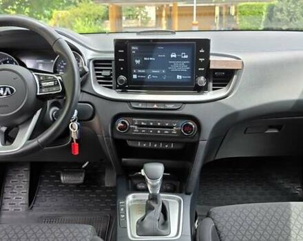 Коричневый Киа XCeed, объемом двигателя 1.35 л и пробегом 46 тыс. км за 21300 $, фото 27 на Automoto.ua