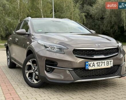 Коричневый Киа XCeed, объемом двигателя 1.35 л и пробегом 75 тыс. км за 16999 $, фото 1 на Automoto.ua