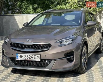 Коричневый Киа XCeed, объемом двигателя 1.35 л и пробегом 21 тыс. км за 18999 $, фото 1 на Automoto.ua