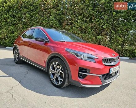 Красный Киа XCeed, объемом двигателя 1.35 л и пробегом 93 тыс. км за 25000 $, фото 3 на Automoto.ua