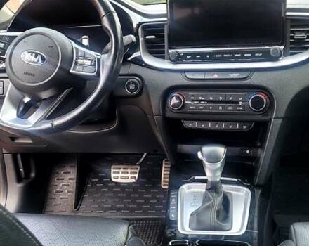 Червоний Кіа XCeed, об'ємом двигуна 1.35 л та пробігом 17 тис. км за 25000 $, фото 10 на Automoto.ua