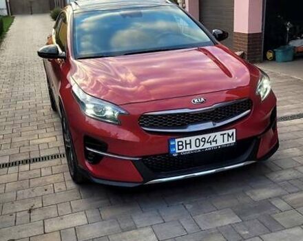 Червоний Кіа XCeed, об'ємом двигуна 1.35 л та пробігом 17 тис. км за 25000 $, фото 2 на Automoto.ua