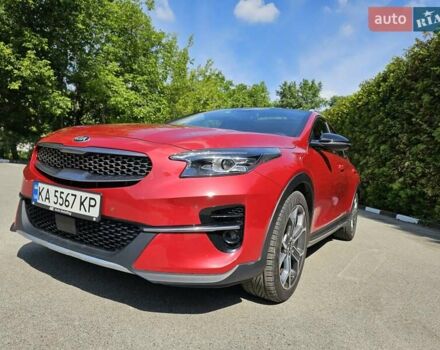 Красный Киа XCeed, объемом двигателя 1.35 л и пробегом 93 тыс. км за 25000 $, фото 2 на Automoto.ua
